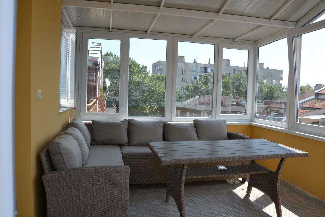 Arte Casa Apartment Burgas Luaran gambar